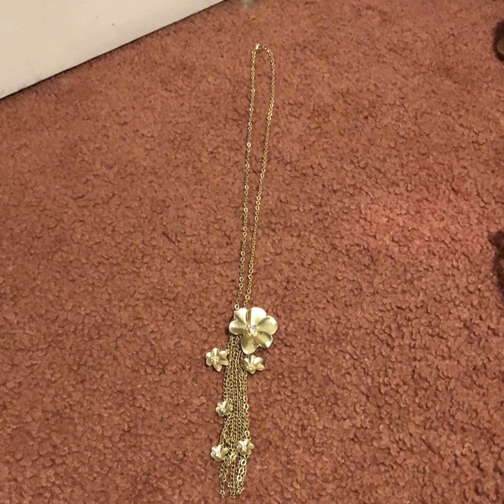 Stunning Rhinestone Flower Tassel Necklace - Picture 2 of 5